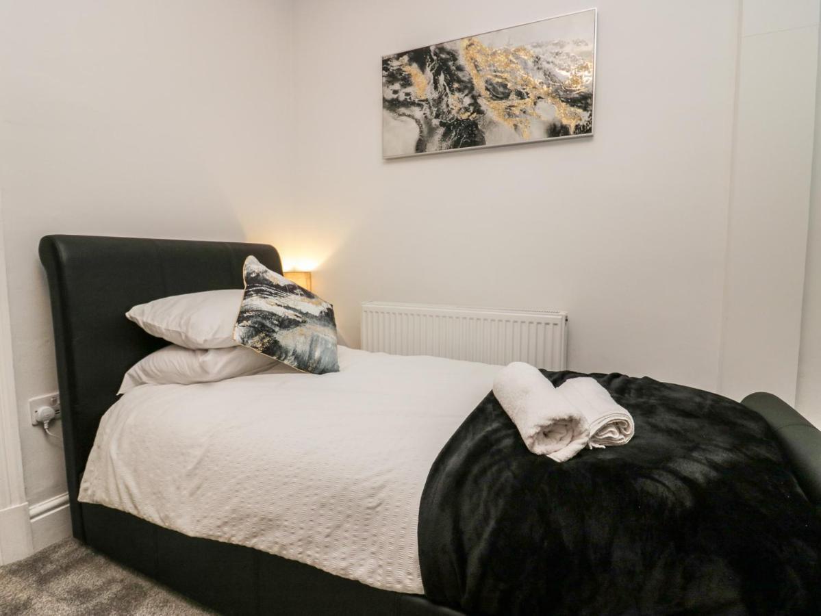 Eden On The Crescent Apartamento Morecambe Exterior foto
